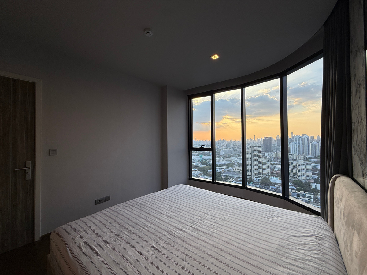 ห้องมุม - วิวพระอาทิตย์ตก